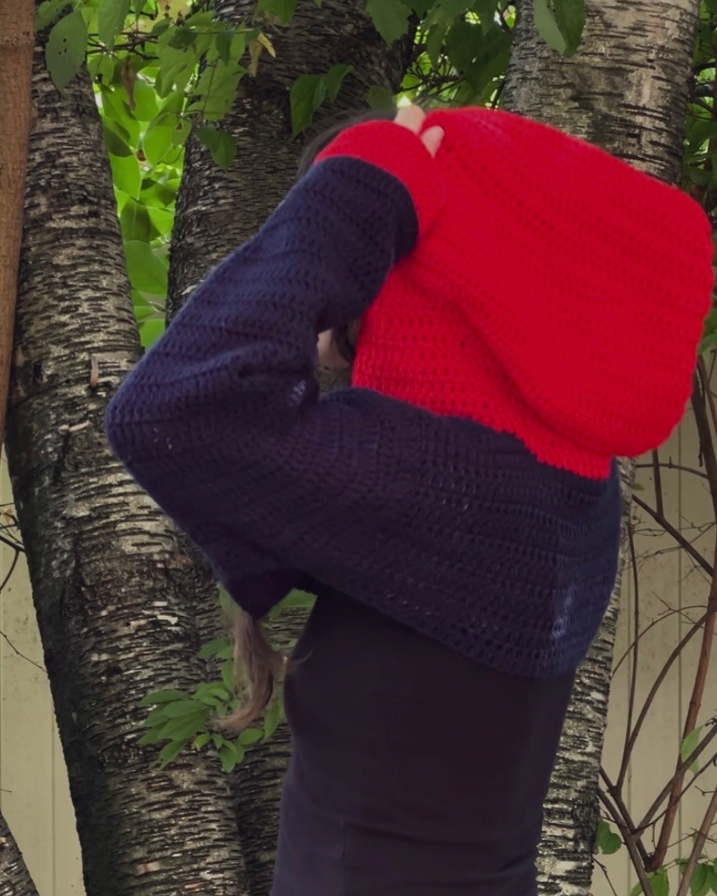 Yuji Itadori Shrug